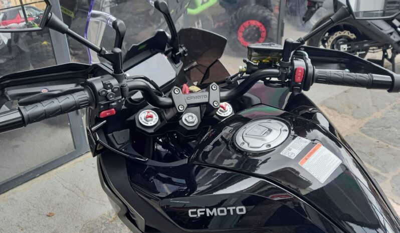 CFMoto MT 700 prezzo speciale