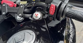 CFMoto_MT_700_15