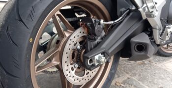 CFMoto_MT_700_16