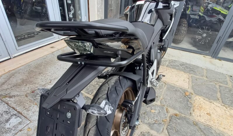CFMoto MT 700 prezzo speciale