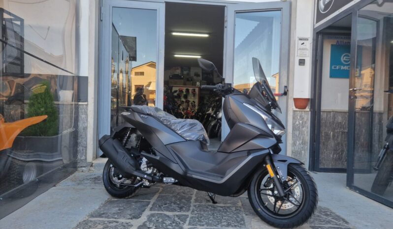 VOGE SFIDA SR3 300