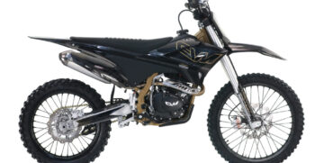 CVM-Thunder-250_Nero-Oro_02-1024×683