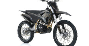 CVM-Thunder-250_Nero-Oro_03-1024×683