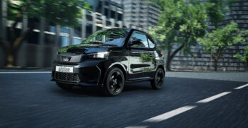 202407_Ligier Europe_JS50 Elite Intense Black_Virtual_3-4 Front