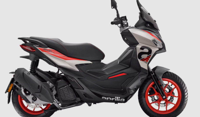 Aprilia SR GT Sport 200