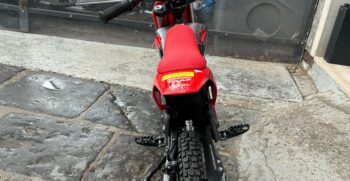 28344348-0f46-470c-98c2-4c78a9a26755