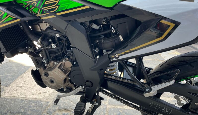 KL Motors KXE 125 Motard 4T – Pronta Consegna