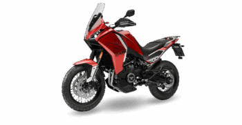 X-Cape-700-angle-left_red-passion-1-1920×1334