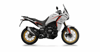 X-Cape-700-right-profile_carrara-White-GOLD-1920×1334