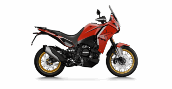 X-Cape-700-right-profile_red-passion-GOLD-1920×1334