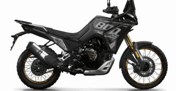 800X-black-r-1-scaled