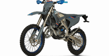 EN-125-MOTO-2T-FI-2-1200×800