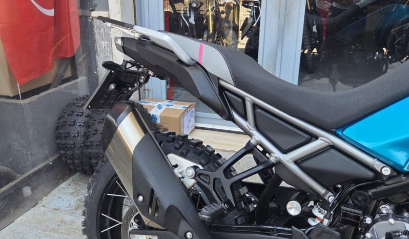CF MOTO MT 450 con soli 200km
