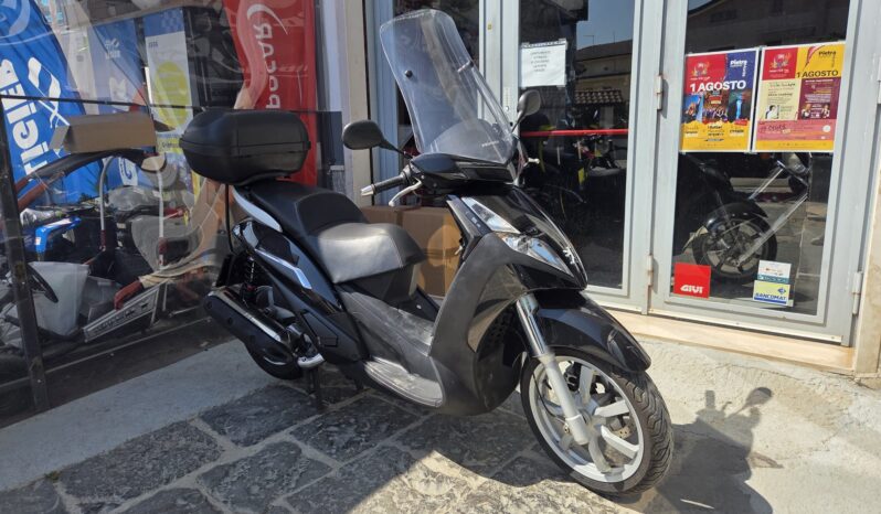 Peugeot Geopolis 400