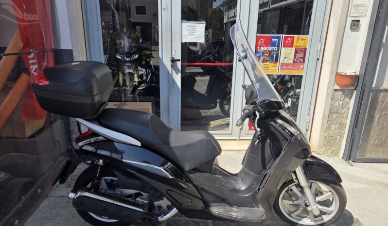 Peugeot Geopolis 400